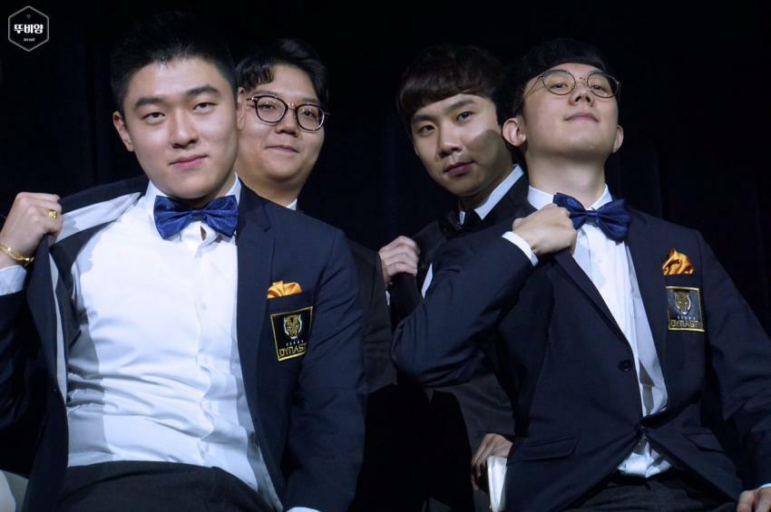 오버워치 인벤 : ??? : 서울 다이너스티의 아카데미팀 서울 다이브시티의 탄생을 환영해주십쇼! - 오버워치 인벤 자유게시판
