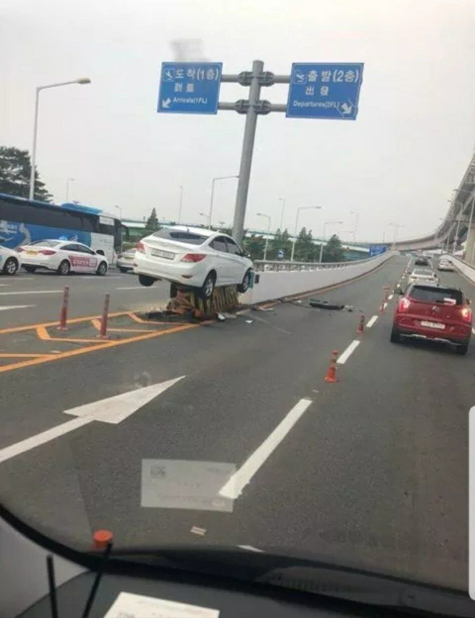 김해공항 앞 이미지