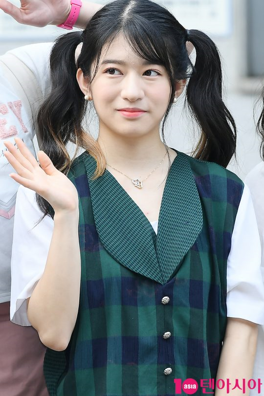무릎꿇고 부탁한다. 타케우치 미유 밀어주라 - 프로듀스48 갤러리